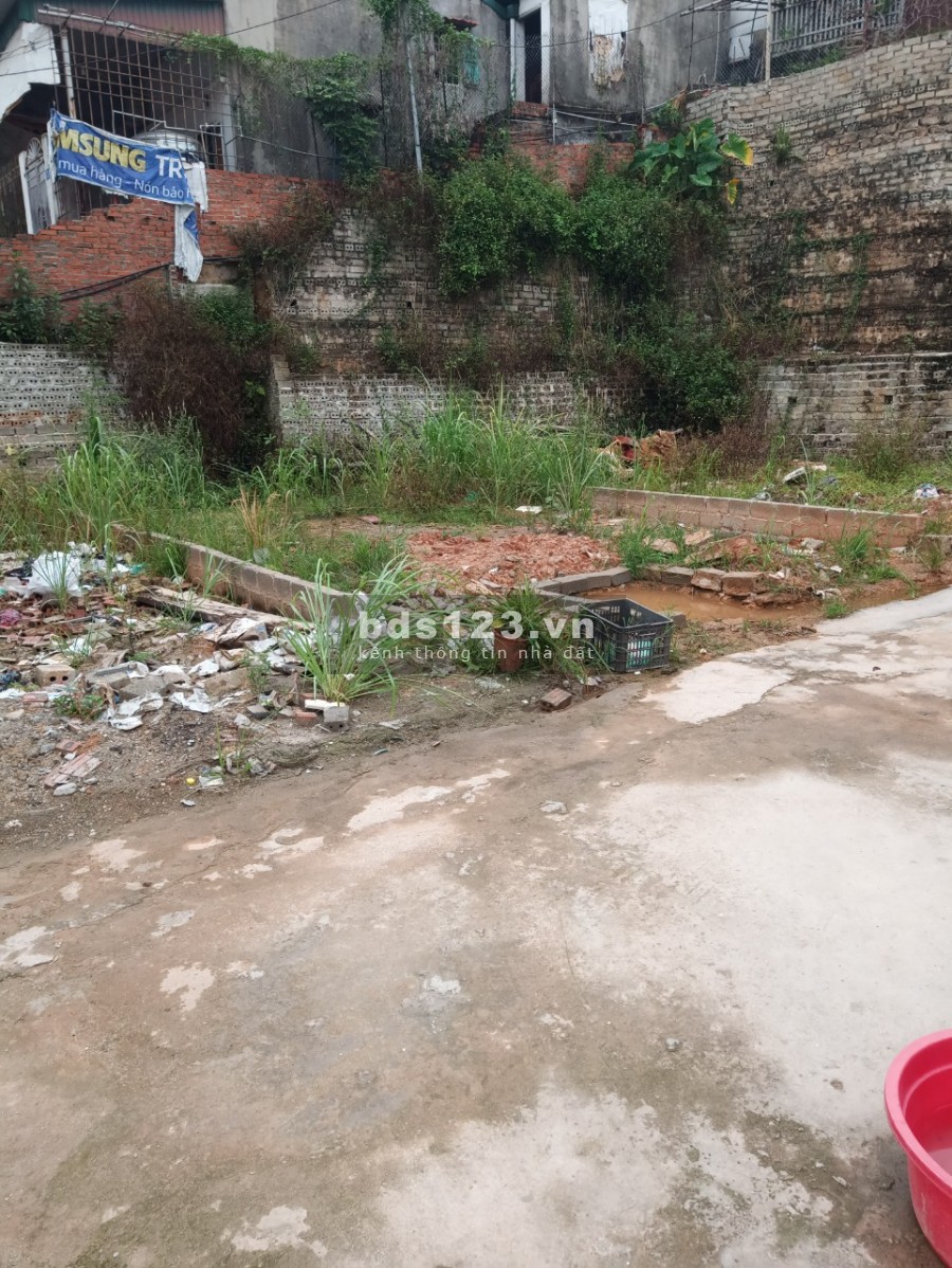 Bán đất ở Giếng Đáy thành phố Hạ Long liên hệ chính chủ 0968129240