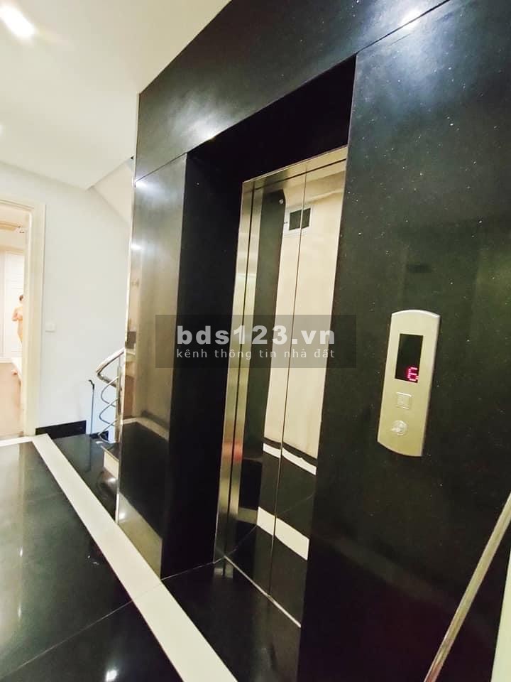 Bán nhà mới nội thất cao cấp, kinh doanh, thang máy đủ, ô tô qua lại, 7 tầng
