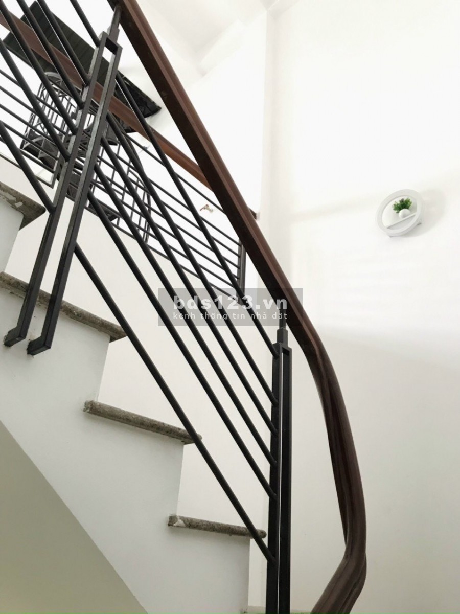 Bán nhà 1 trệt, 3 lầu Nguyễn Gia Trí, Bình Thạnh, hẻm Siêu vip, dt 4.2mx20m, giá 16.2 tỷ