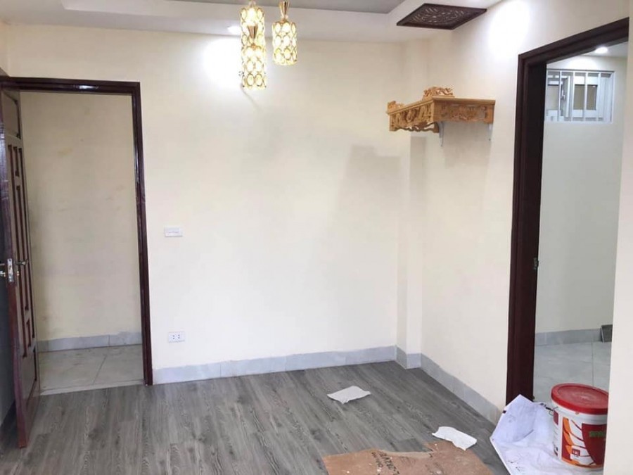 Bán nhà Lô Góc Trần Thái Tông Kinh Doanh Ô TÔ Tránh 1 nhà ra mặt phố 40m x 4 tầng 4,5 tỷ