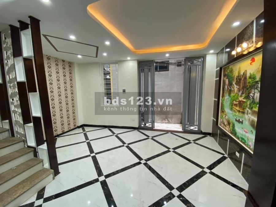 Bán đất tặng nhà La Khê Hà Đông 5 tầng DT 30m2 MT 5.5m giá hạ chào 2 tỷ 950 0866729356