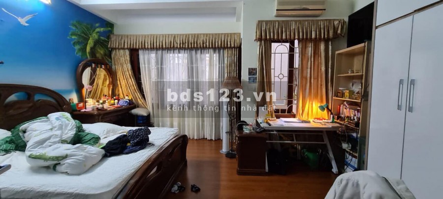 Nhà bán Nguyễn Chí Thanh diện tích 98m2 5 tầng mt 5 giá chỉ 10 tỷ trung tâm Đống Đa