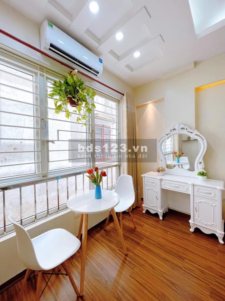 Bán nhà mới Phạm Văn Đồng, thoáng sáng long lanh, giá bán 3.7 tỷ, bàn giao sổ ngay