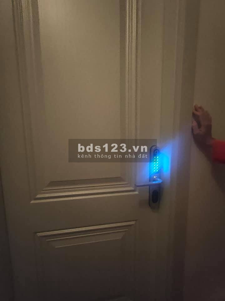 Bán nhà mới nhỏ xinh đầu Cầu Giấy, Thủ Lệ, 5 tầng, mt 3.9m, giá 3.4 tỷ, lh 0975513371