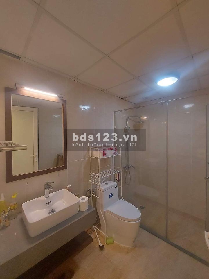 Bán nhà phân lô, Khu Tây Nam Linh Đàm 65mx6T thang máy, 10 tỷ 500 triệu. Lh: 098.724.0775.