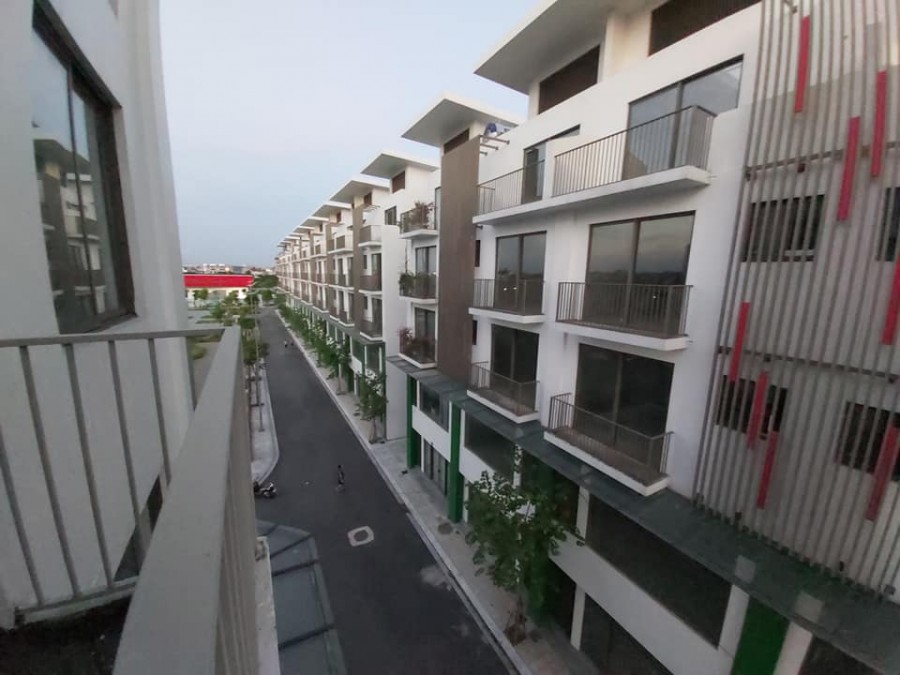 Bán nhà biệt thư Khai Sơn Town dt 85m2, 6 tầng, mt 16m, giá 13.2 tỷ, lh 0942504399