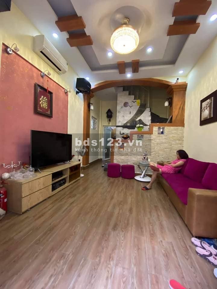 Bán nhà Mỹ Đình, 38m2, 10m ra ô tô, hai mặt thoáng, đường thông các ngả.