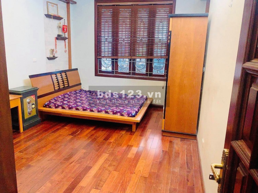 Bán nhà Trần Bình Đông Bát, Nam Từ Liêm, mt 4m,4 tầng, dt 50m2, nhà đẹp, ớ sướng