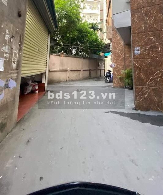 Bán nhà Mỹ Đình, 38m2, 10m ra ô tô, hai mặt thoáng, đường thông các ngả.