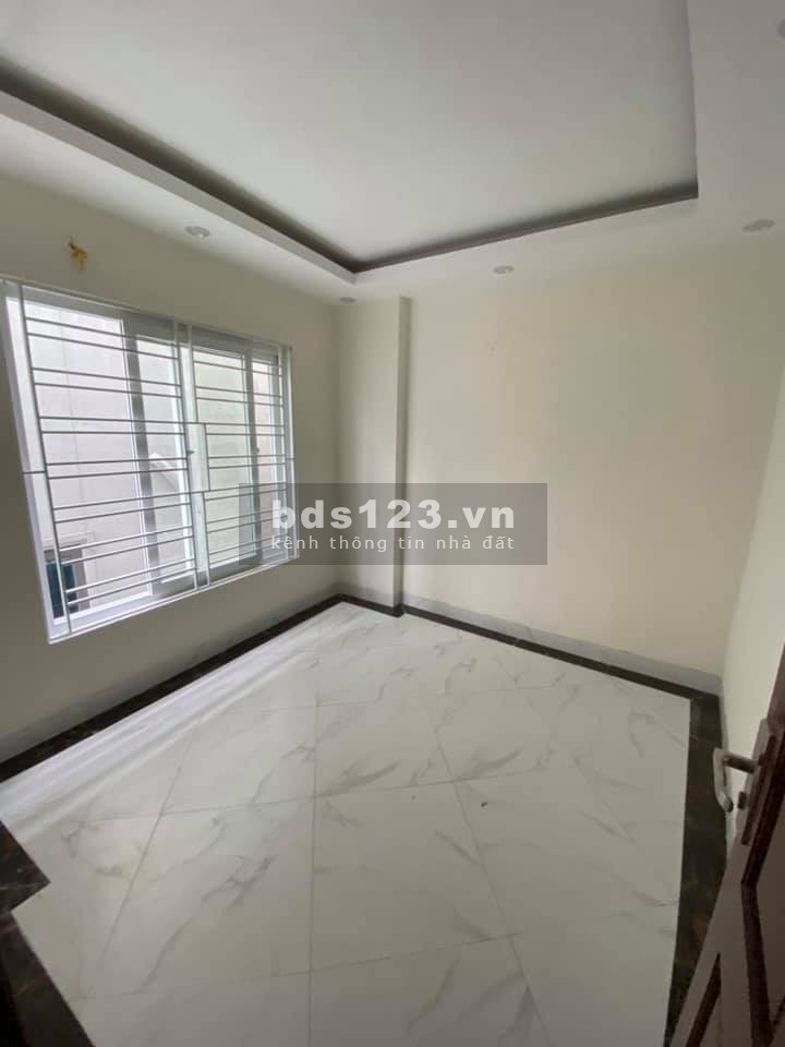 Bán đất tặng nhà La Khê Hà Đông 5 tầng DT 30m2 MT 5.5m giá hạ chào 2 tỷ 950 0866729356