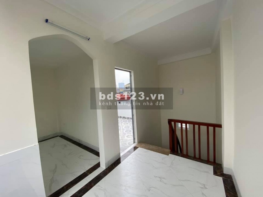 Bán đất tặng nhà La Khê Hà Đông 5 tầng DT 30m2 MT 5.5m giá hạ chào 2 tỷ 950 0866729356
