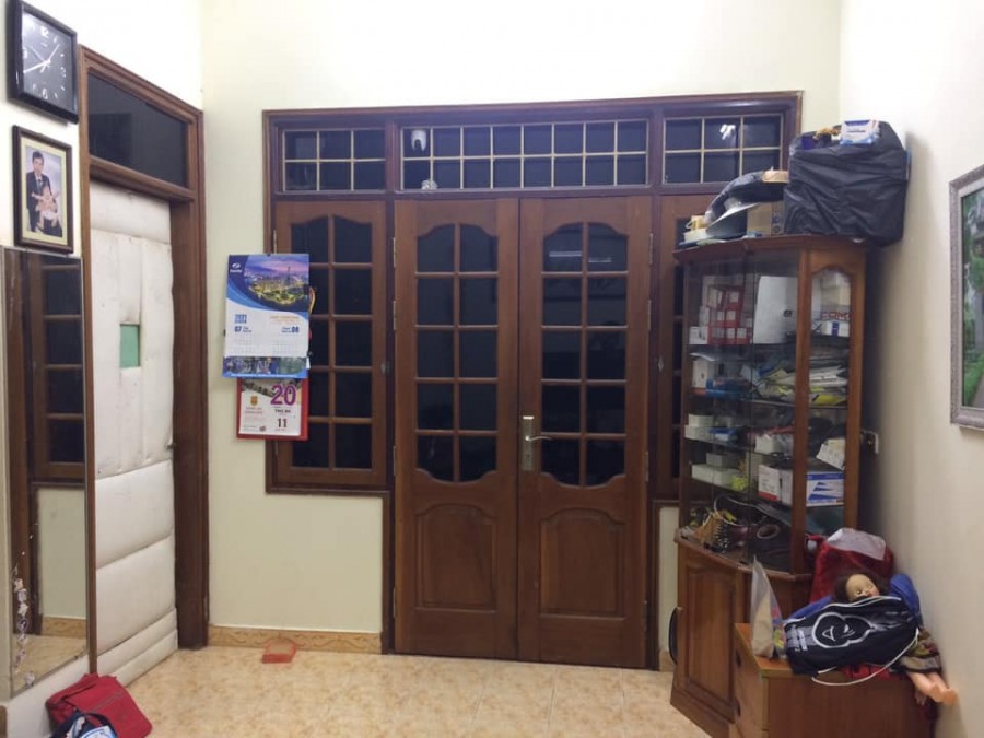 Bán nhà trong ngõ 196 đường Cầu Giấy sát mặt đường lớn 20 m. DT 62m2 x 4T giá 5,65 tỷ