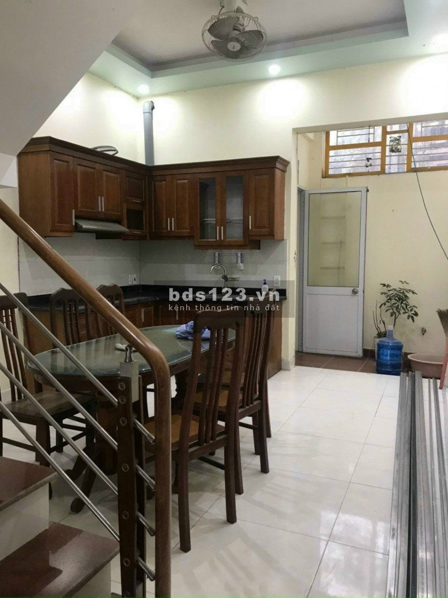 Bán nhà ngõ ô tô ra vào thoải mái tại Tổ 7 Thị trấn An Dương, đúc 3 tầng kiên cố