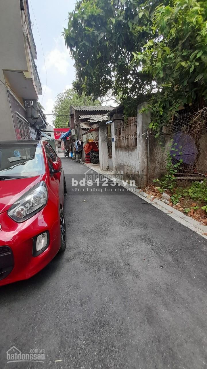 Chính chủ bán đất Kiên Thành, Gia Lâm, dt 133m2, mt 7.6m, giá hơn 4 tỷ, ô 7 chỗ qua đất