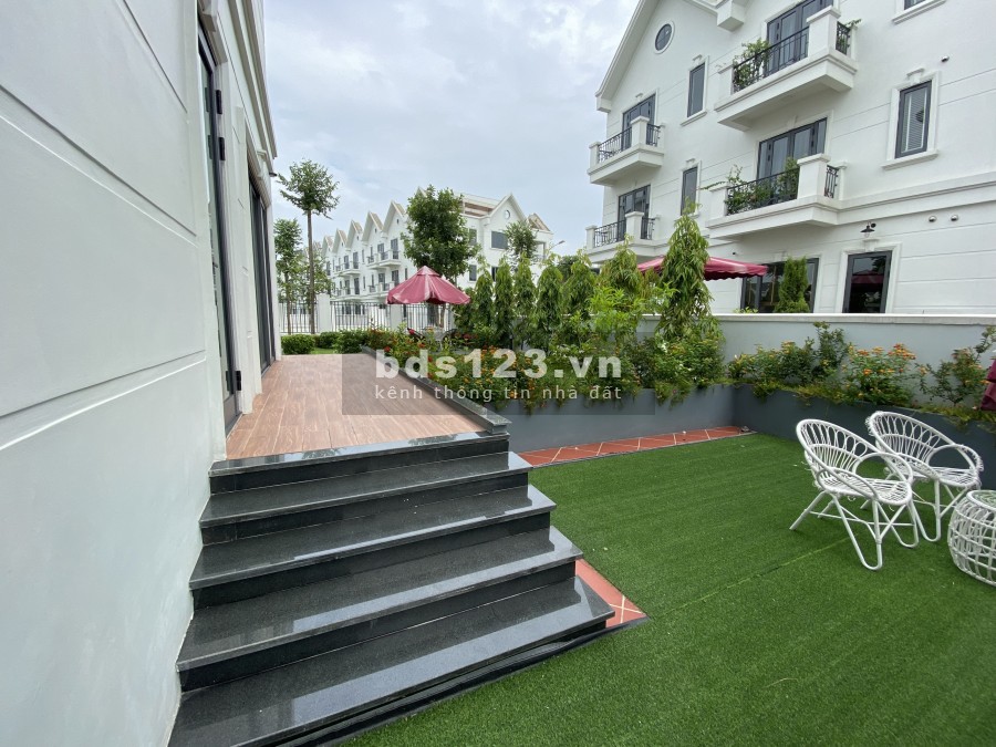 Bán lô ngoại giao biệt thự góc view hồ tại Times Garden Vĩnh Yên, lh 0989 588 263