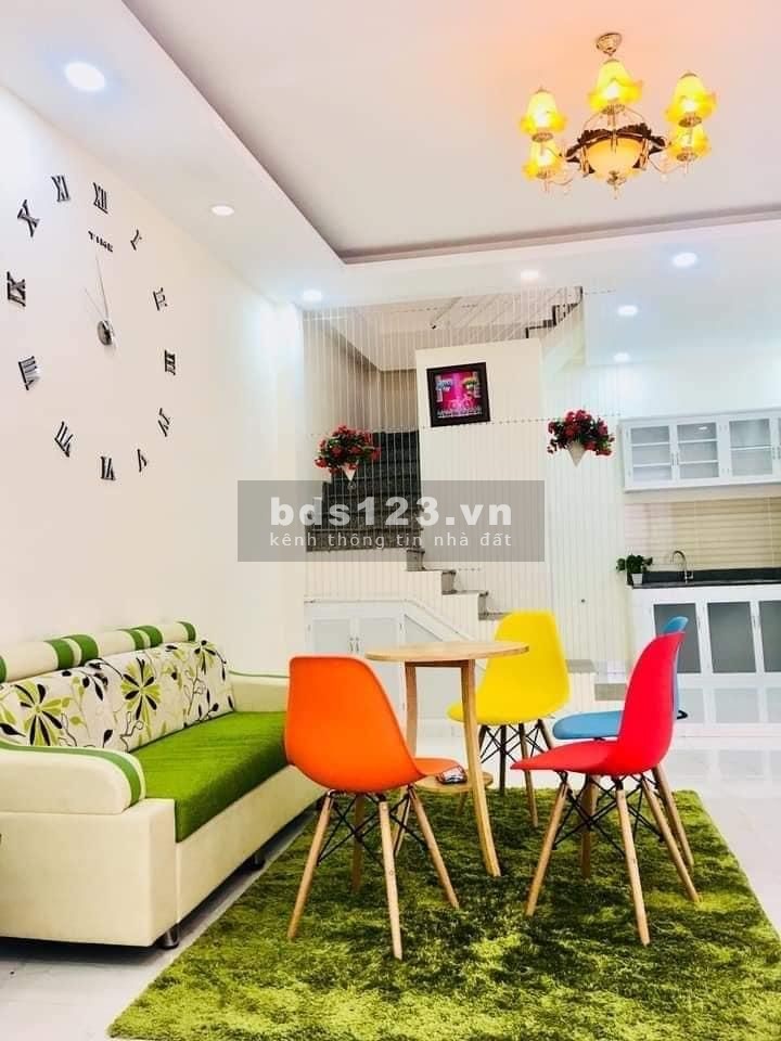 Sát mặt tiền Hoàng Văn Thụ, nhà đẹp ở ngay giá 4.98 tỷ, trung tâm Phú Nhuận, lhcc