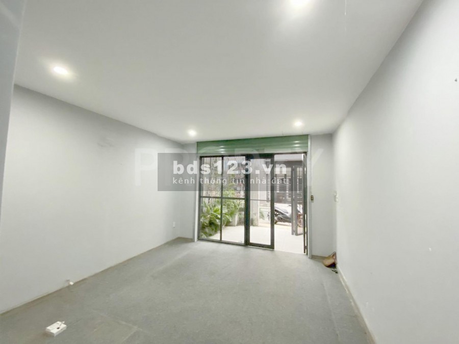 Nhà đẹp, có sân vườn, 2pn, diện tích sử dụng 4x17, hẻm xe tải, thích hợp vp, online