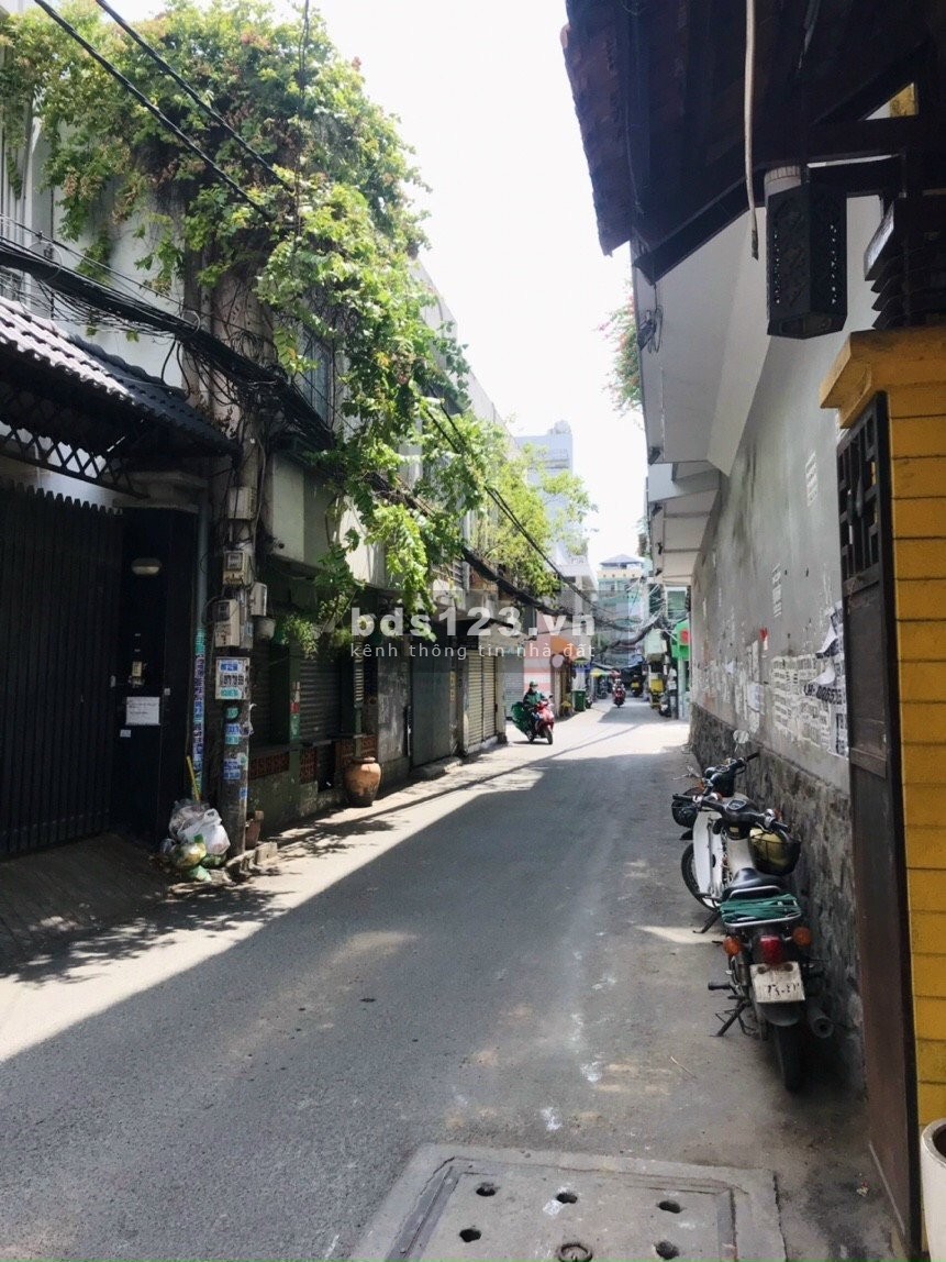 Bán nhà 1 trệt, 3 lầu Nguyễn Gia Trí, Bình Thạnh, hẻm Siêu vip, dt 4.2mx20m, giá 16.2 tỷ
