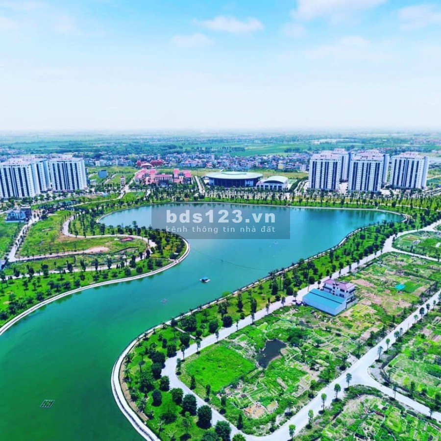 Bán gấp đất diện tích 230m2, sát trường mầm non, giá cực rẻ, bao sang tên