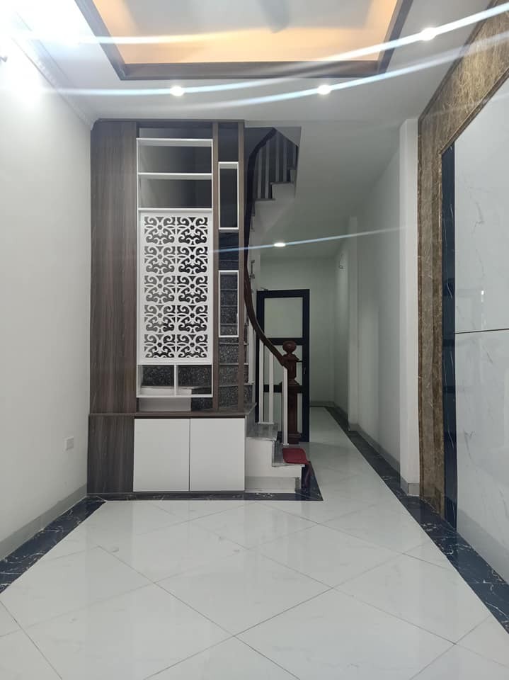 Bán nhà 5 tầng mới tinh gần Ngã tư Vọng, 30m2, ở ngay, chỉ 2.74 tỷ. LH 0966456918.