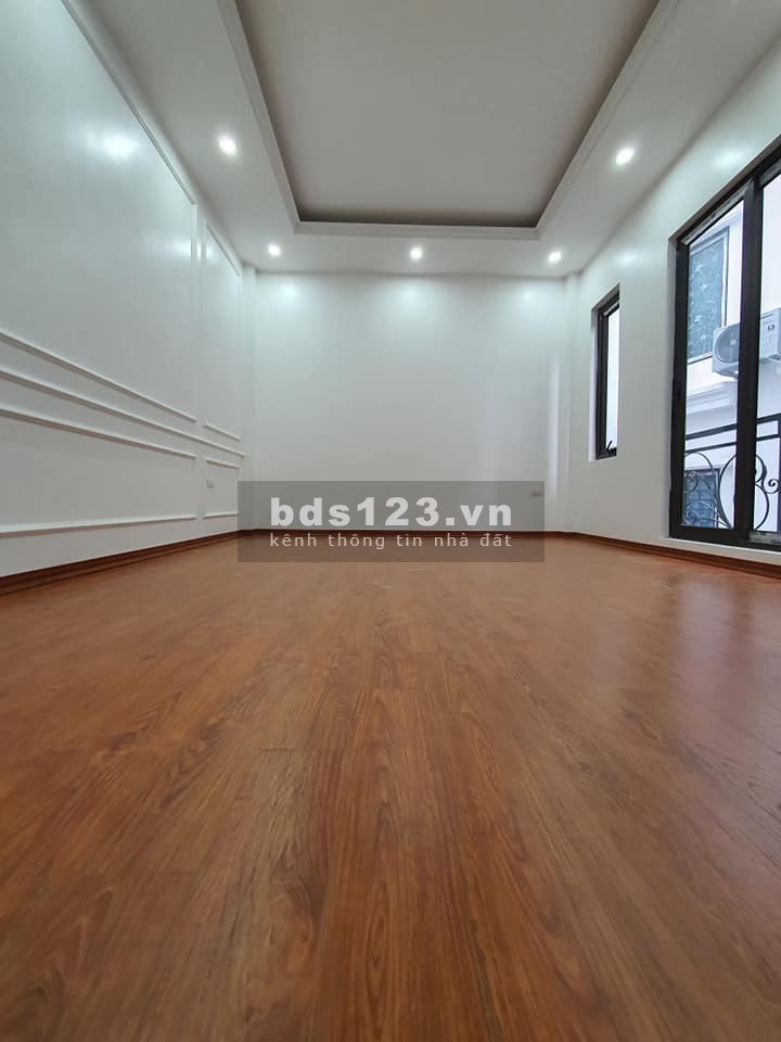 Bán Nhà xây mới đầu hồi 2 mặt thoáng ngõ phố Chính Kinh, giá bán thỏa thuận
