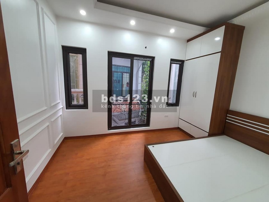 Bán Nhà xây mới đầu hồi 2 mặt thoáng ngõ phố Chính Kinh, giá bán thỏa thuận