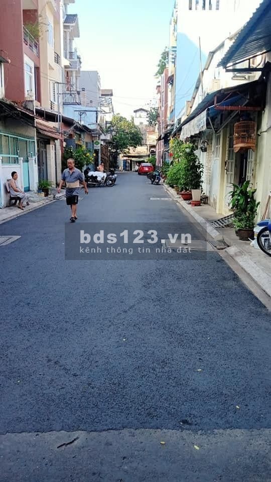 Bán nhà khu Vip Bình Long, Tân Phú, hẻm 6m, dtsd 48m2, 3 tầng, giá bán chỉ 4.2 tỷ