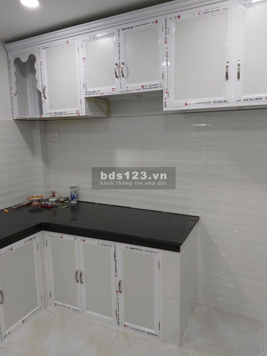 Bán nhà khu Vip Bình Long, Tân Phú, hẻm 6m, dtsd 48m2, 3 tầng, giá bán chỉ 4.2 tỷ