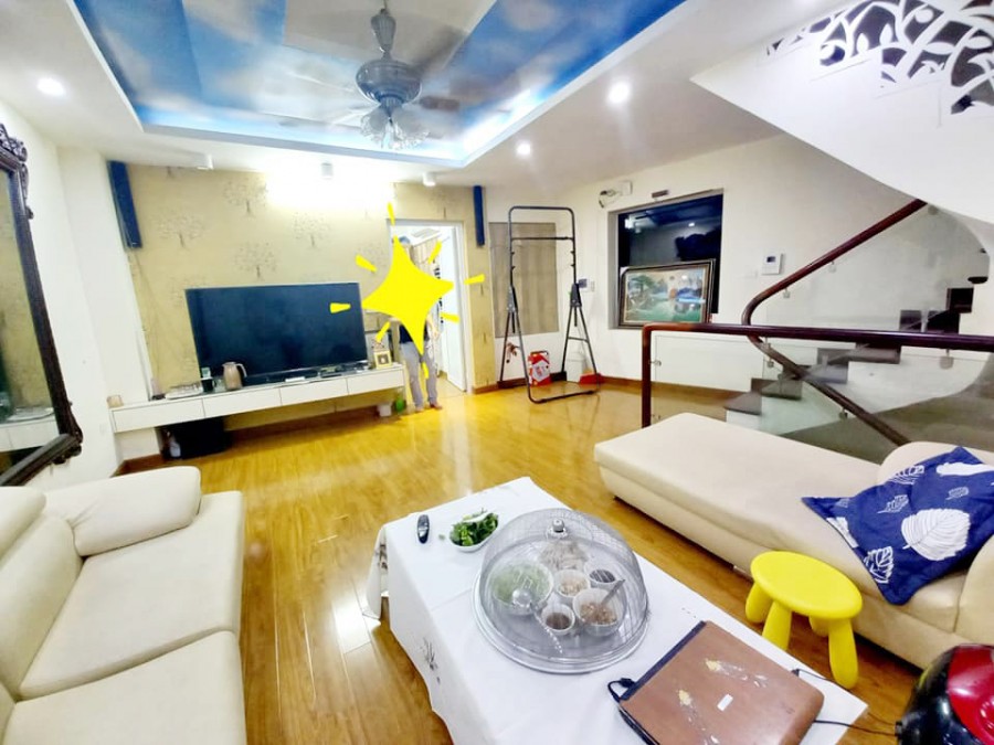Bán nhà Phương Liệt 6 tầng, căn góc 50m2, MT 6.6m, tặng lại nội thất giá chỉ 5.95 tỷ