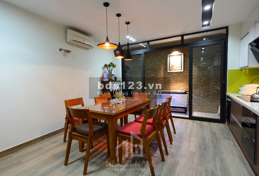 Bán nhà Trung Kính, phân lô VIP, 37 m2, 3.8 tỷ.