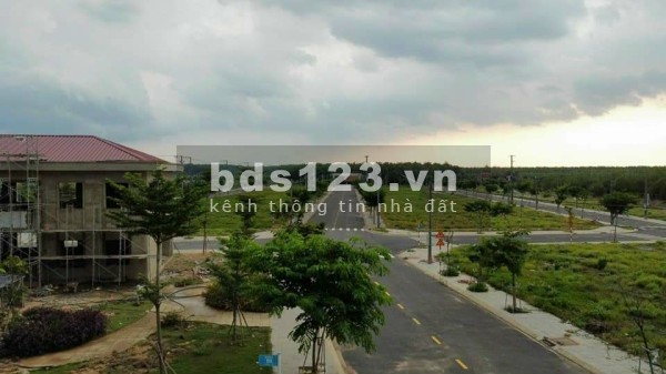 Cơ hội sở hữu đất gần trung tâm hành chính Bến Cát chỉ với 200 triệu, lhcc