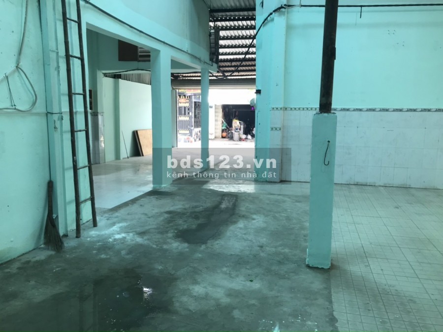 Kho xưởng mới hoàn thiện Quận Tân Phú, giá 21 triệu, còn bớt cho khách thiện chí