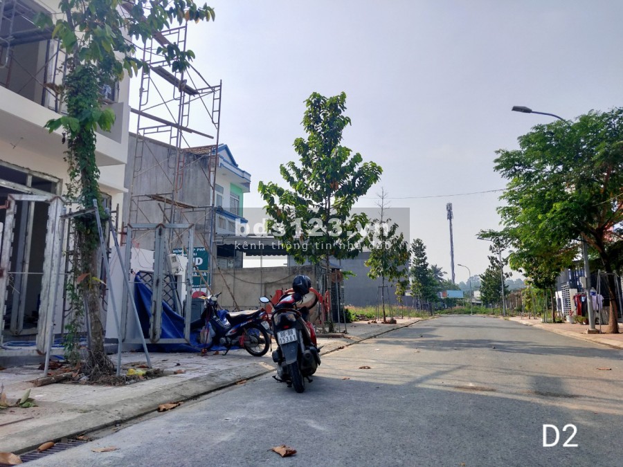 Khu dân cư Tân Hạnh mặt tiền Bùi Hữu Nghĩa giá bán 14 triệu/m2, bao sạch sẽ