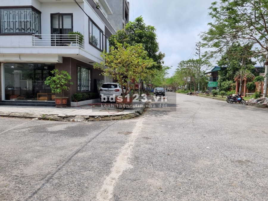 Bán nhanh lô đất rộng 80m2 ngang 6,7m đượng nhựa 12m giá bán 1 tỷ 450 triệu