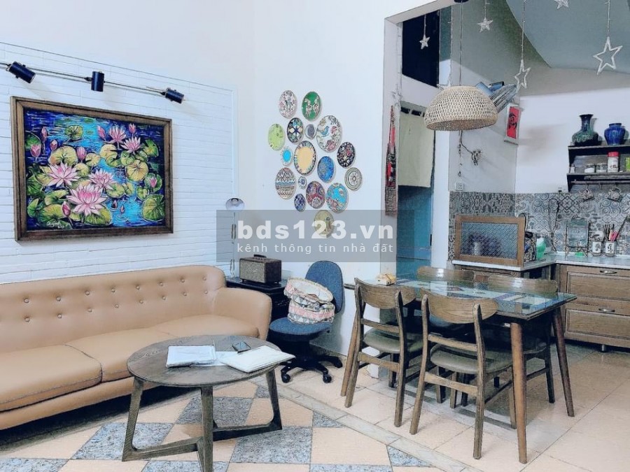 Bán nhà ở Hoàng Mai dân trí cao hàng xóm với Time City dt 34m2, mt 4m, giá 2.6 tỷ