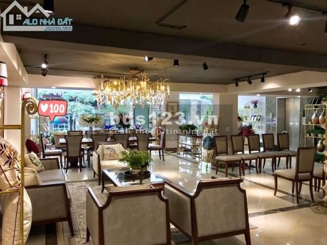 Bán Nhà Phố Duy Tân 90M, 5 Tầng, 12M mặt tiền, Lô Góc đắc địa View Café cực đẹp.
