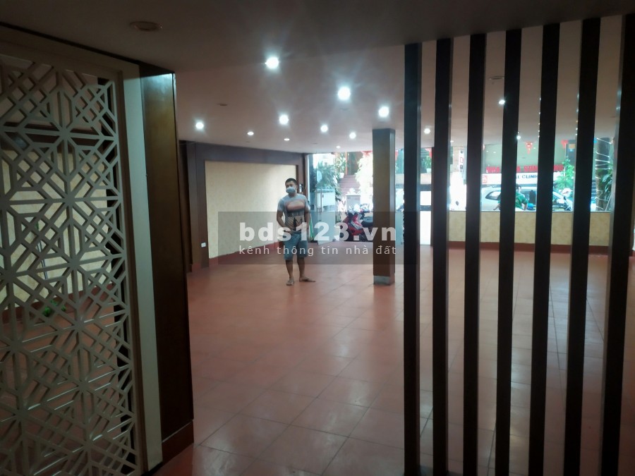Cho thuê mặt bằng kinh doanh Dịch Vọng Hậu: DTSD 260m2, mt 7.5, giá bán 45 triệu