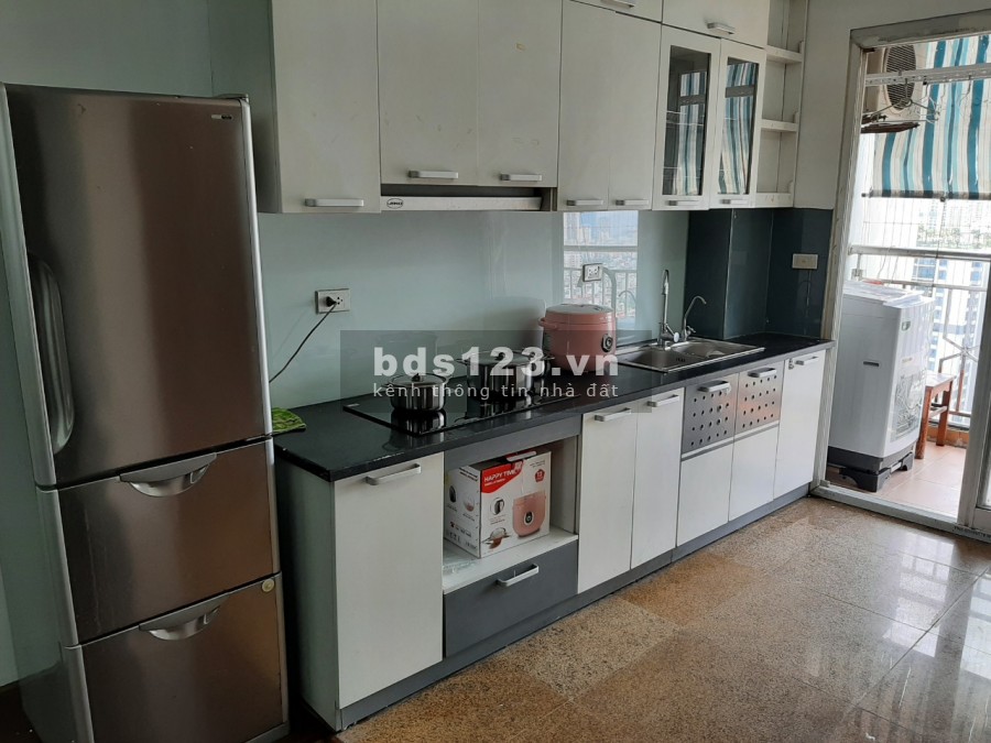 Cho thuê Chung cư Sakura Vũ Trọng Phụng, 3 ngủ, 85m2, full đồ, 12 triệu. LH 0377983070