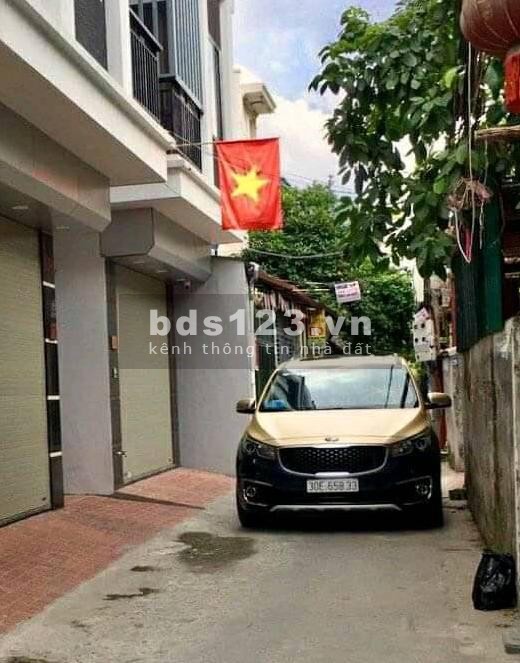 Bán nhà nguyên căn 5 tầng ngay toà nhà Mipec Long Biên, ô tô vào nhà ngõ thông
