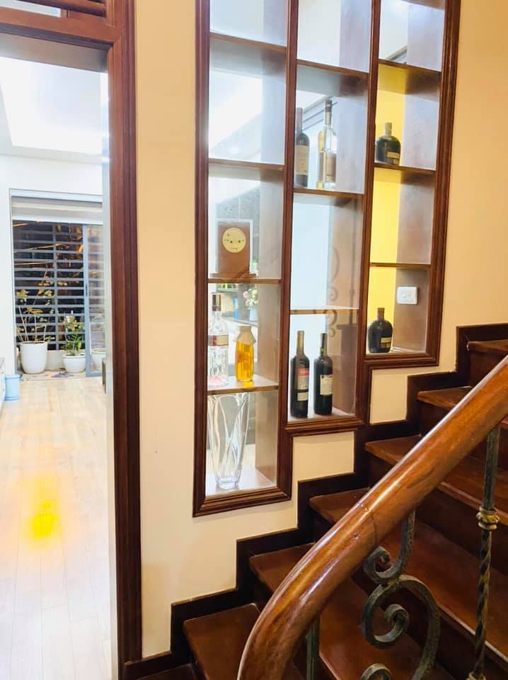 Bán nhà Đường Láng - Đống Đa, 67m2 x 5t mt 4,3m, ngõ ô tô tránh, kinh doanh đỉnh.