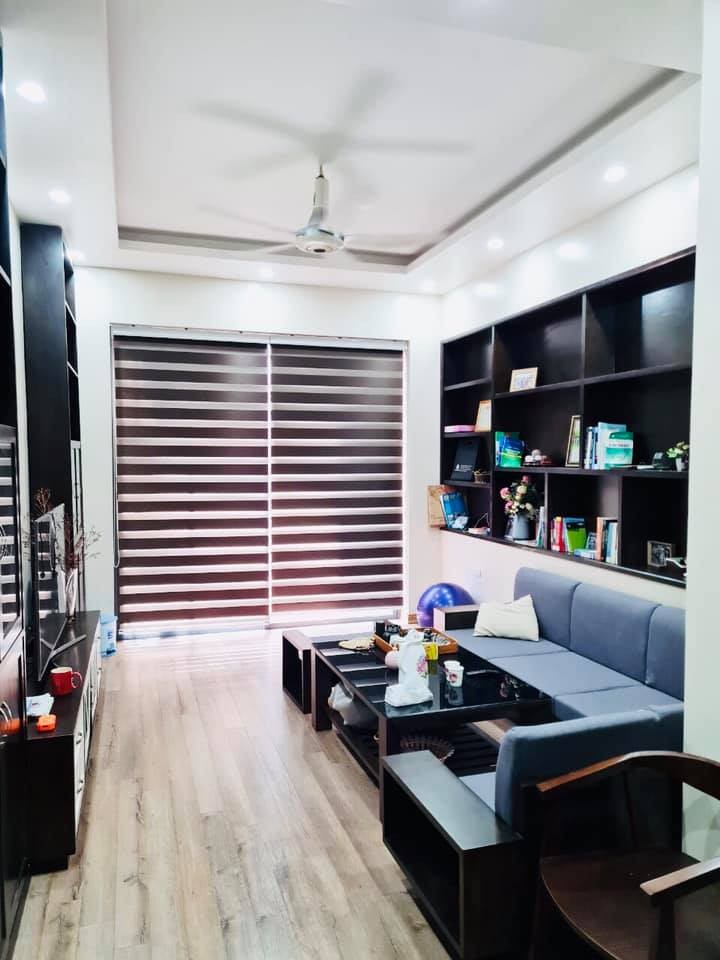 Bán nhà Đường Láng - Đống Đa, 67m2 x 5t mt 4,3m, ngõ ô tô tránh, kinh doanh đỉnh.