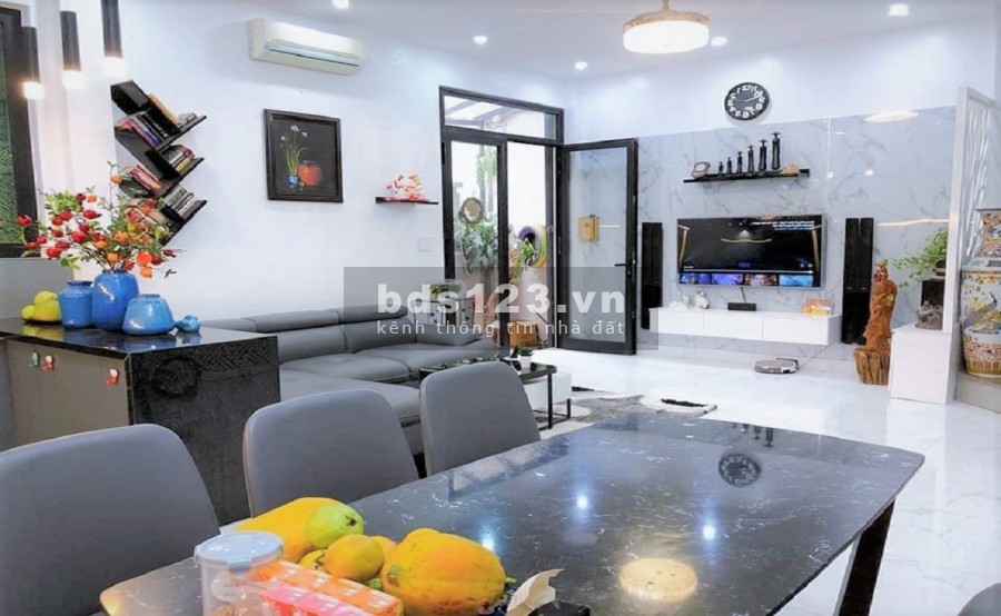 Nhà phố Nghĩa Đô - đường sông Tô Lịch. Ô tô, KD sầm uất. 220m2 MT8m 30 tỷ