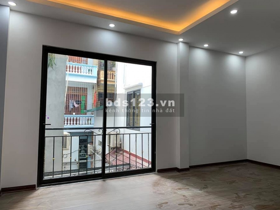 Bán nhà phố 8/3 Quỳnh Lôi dân trí cao, an sinh đỉnh dt 40m2, giá bán 3/75 tỷ