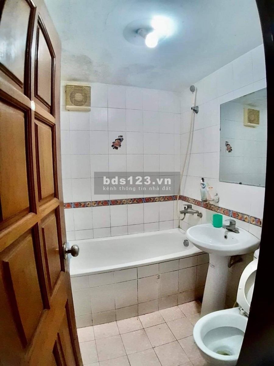 Bán nhà Thanh Nhàn, 3 bước ra công viên diện tích 35m2, giá nhỉnh 3 tỷ, sổ đỏ chính chủ