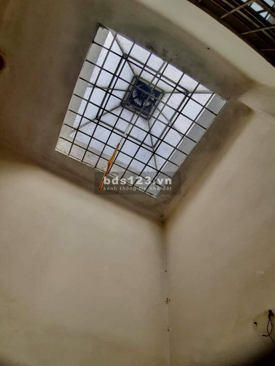Bán nhà Thanh Nhàn, 3 bước ra công viên diện tích 35m2, giá nhỉnh 3 tỷ, sổ đỏ chính chủ