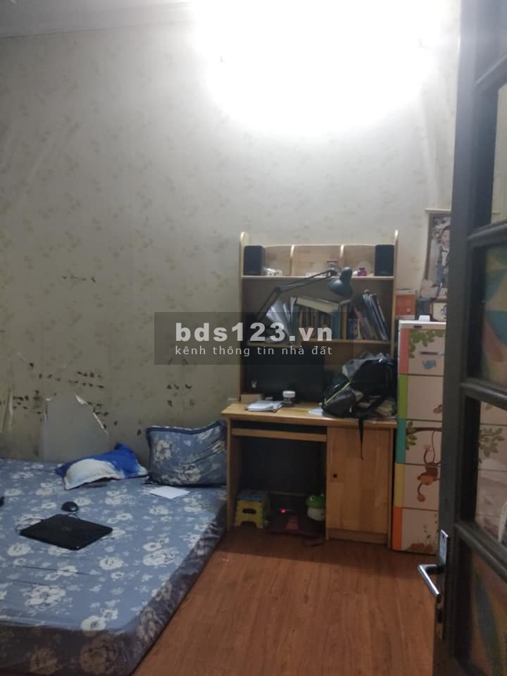 Bán nhà mặt phố La Thành, dt 126m2 mặt tiền 8m, mặt phố kd, không vướng quy hoạch
