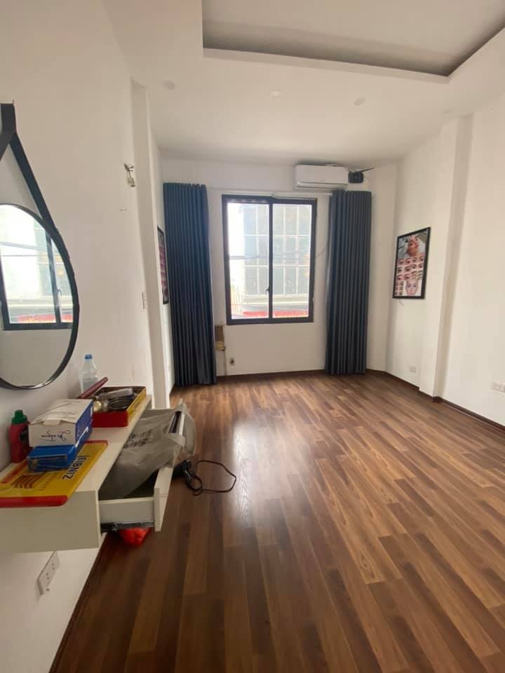 Mặt phố Nguyễn Huy Tưởng Thanh Xuân, dt 33m2, 4 tầng, giá 3.8 tỷ, kinh doanh đỉnh