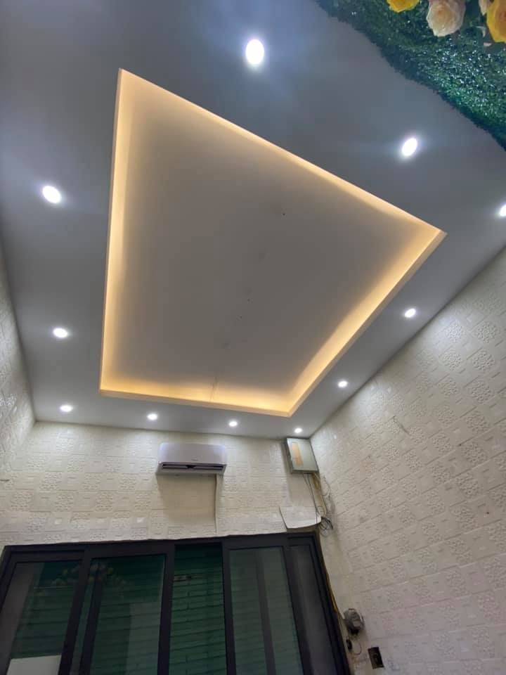 Mặt phố Nguyễn Huy Tưởng Thanh Xuân, dt 33m2, 4 tầng, giá 3.8 tỷ, kinh doanh đỉnh