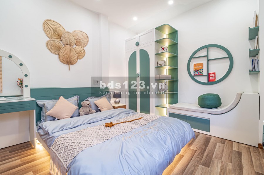 Bán nhà Lê Thanh Nghị diện tích 40m2 5 tầng Oto tránh 10m, xây mới giá 4.5 tỷ