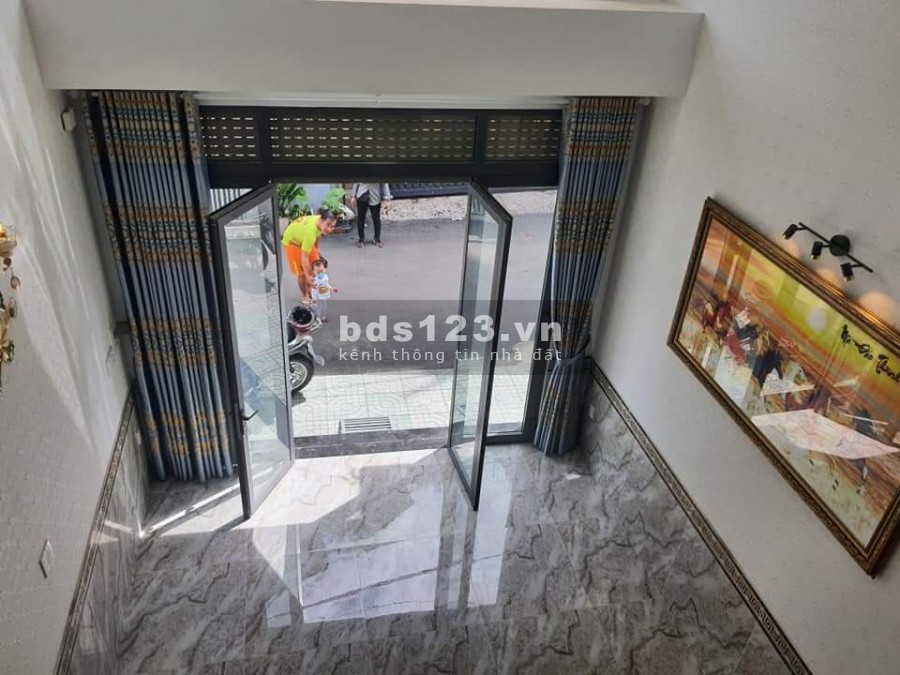Nhà 4 tầng, hẻm xe hơi quay đầu, cạnh trung tâm Triển Lãm Tân Bình giá bán 6,3 tỷ